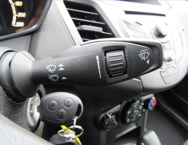 Ford Fiesta Hatchback 998,0 74 kw