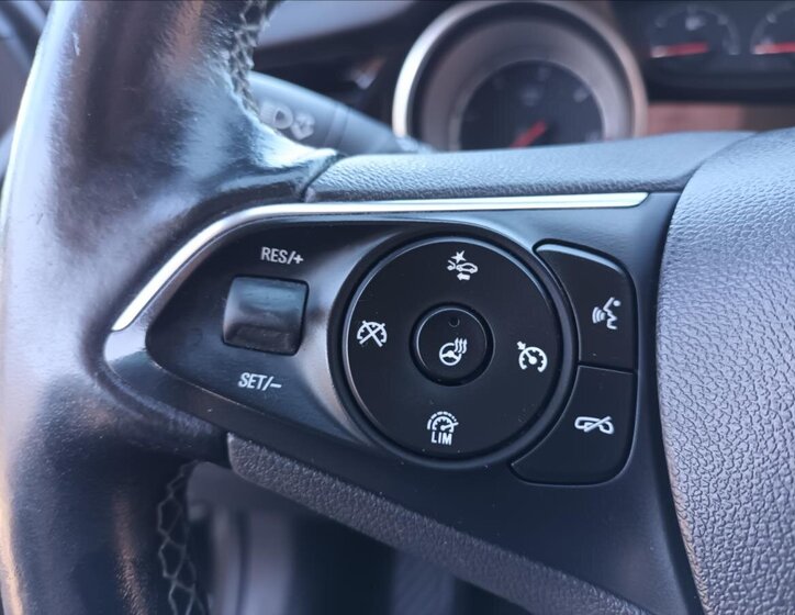 Opel Insignia Kombi 1,6 l 81 kw