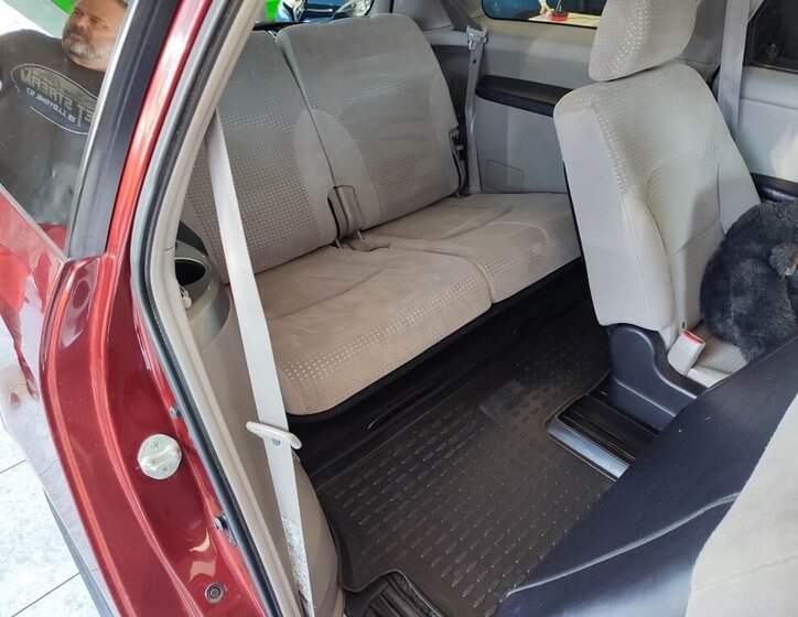 Mitsubishi Grandis MPV 2,4 l 121 kw