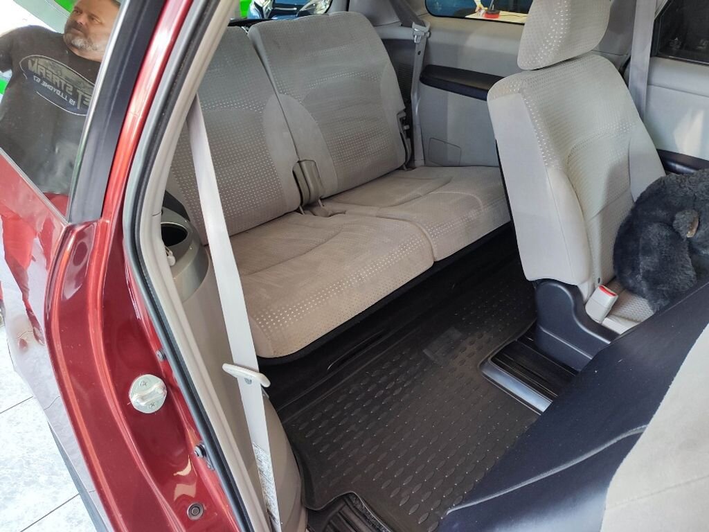 Mitsubishi Grandis MPV 2,4 l 121 kw