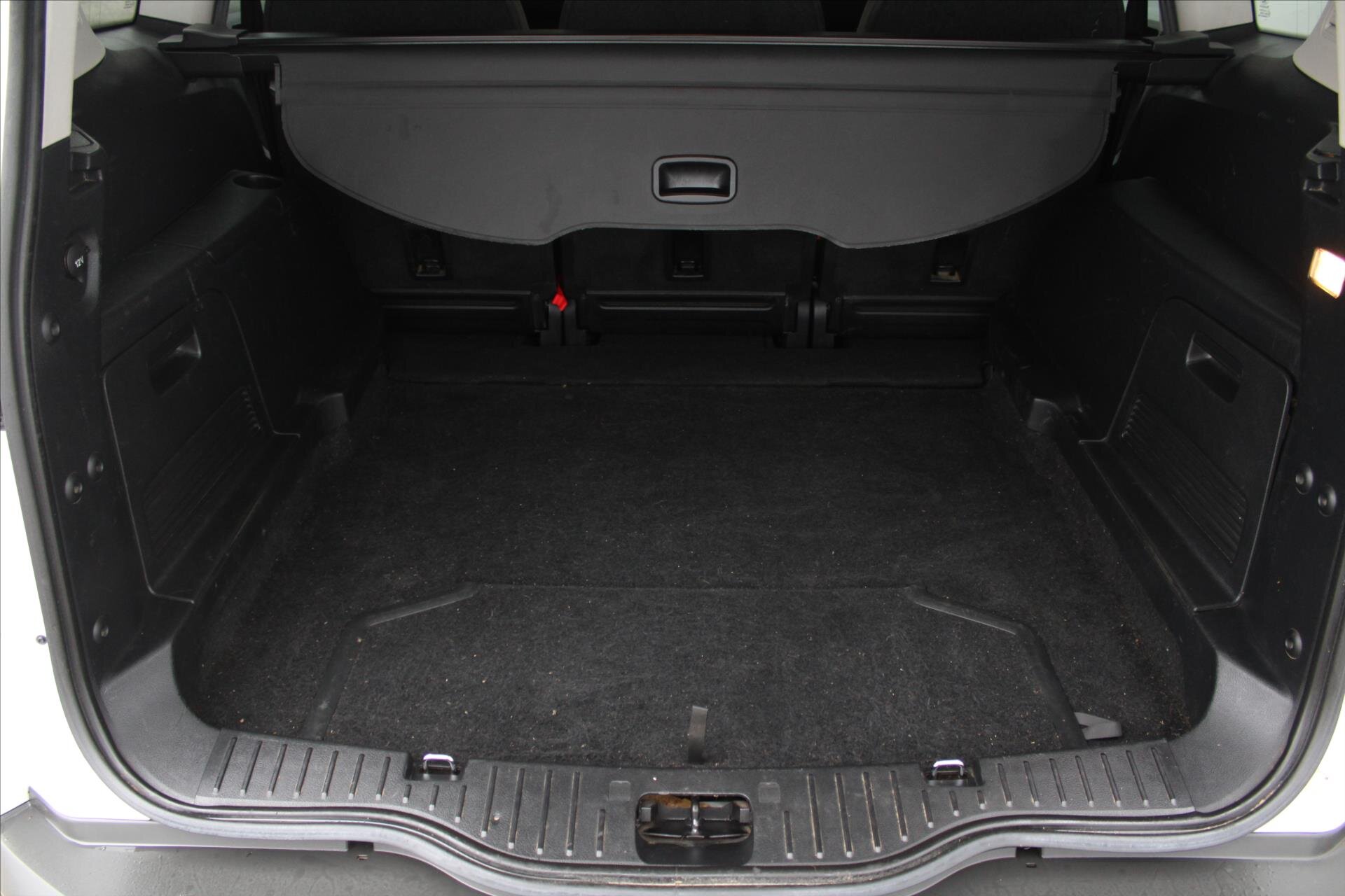 Ford S-MAX MPV 2,0 l 103 kw