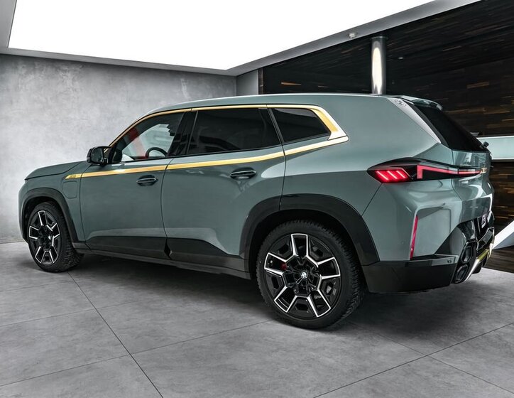 BMW XM SUV 4,4 l 360 kw