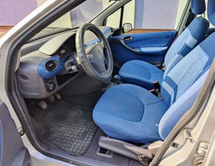 Mercedes-Benz Třídy A 9