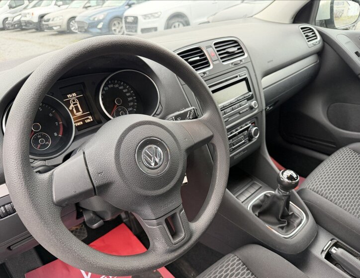 Volkswagen Golf 19