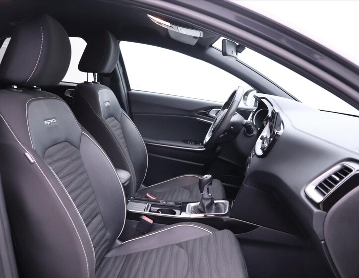 KIA ProCeed Kombi 1,5 l 117 kw