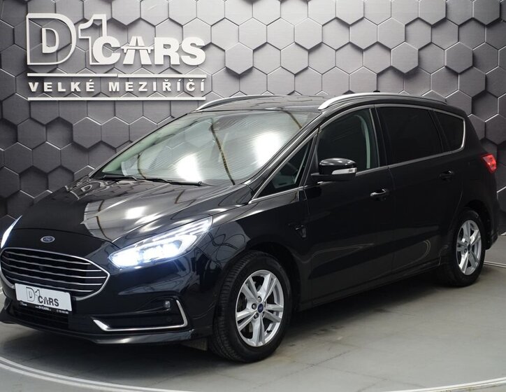Ford S-MAX 1