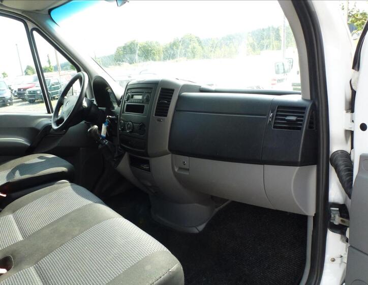 Mercedes-Benz Sprinter 25