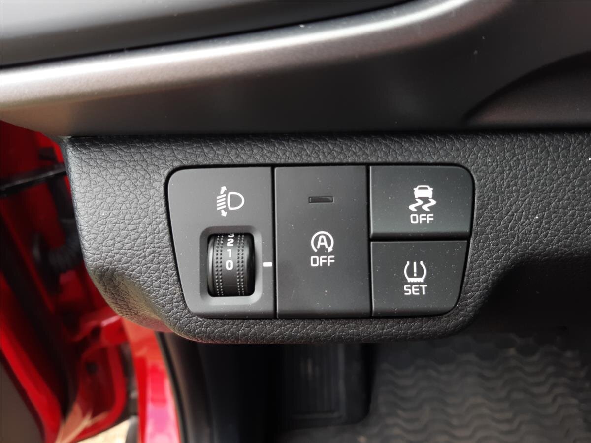 KIA Stonic SUV / Terénní 1,2 l 58 kw