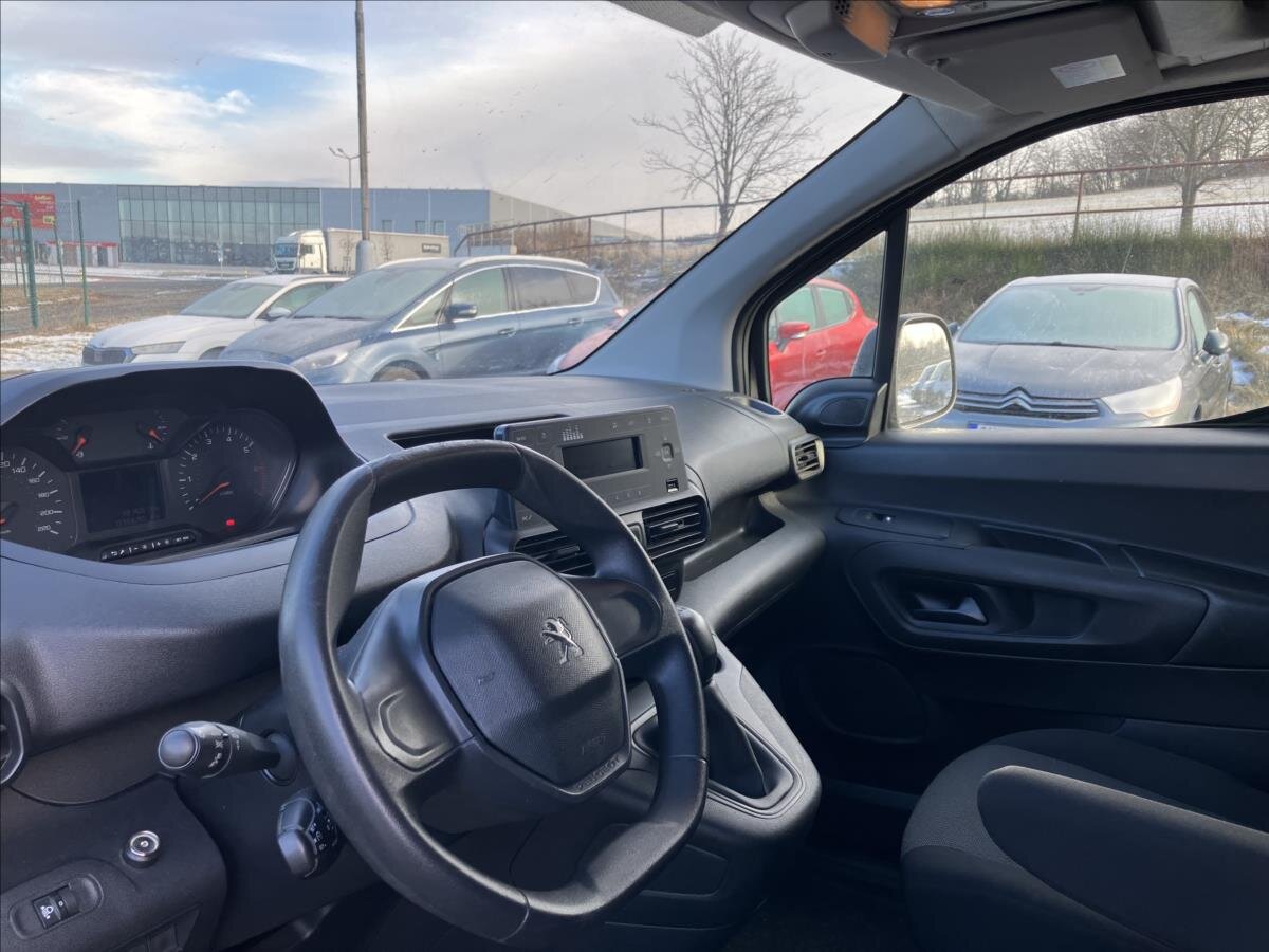 Peugeot Partner Skříň 1,5 l 75 kw