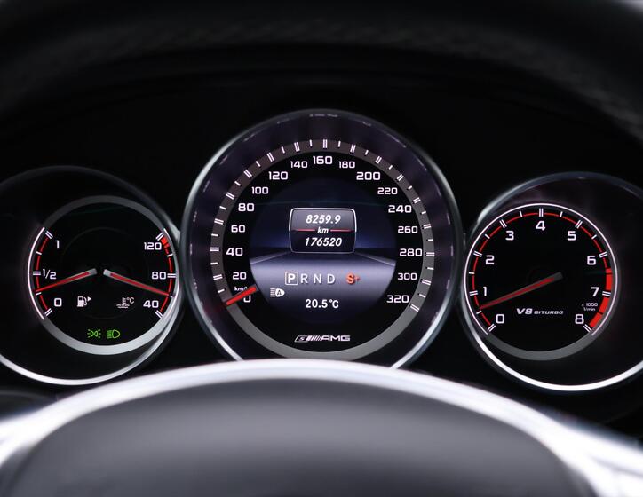 Mercedes-Benz CLS 21