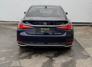 Lexus ES 300h Sedan / Limuzína 2,5 l 131 kw