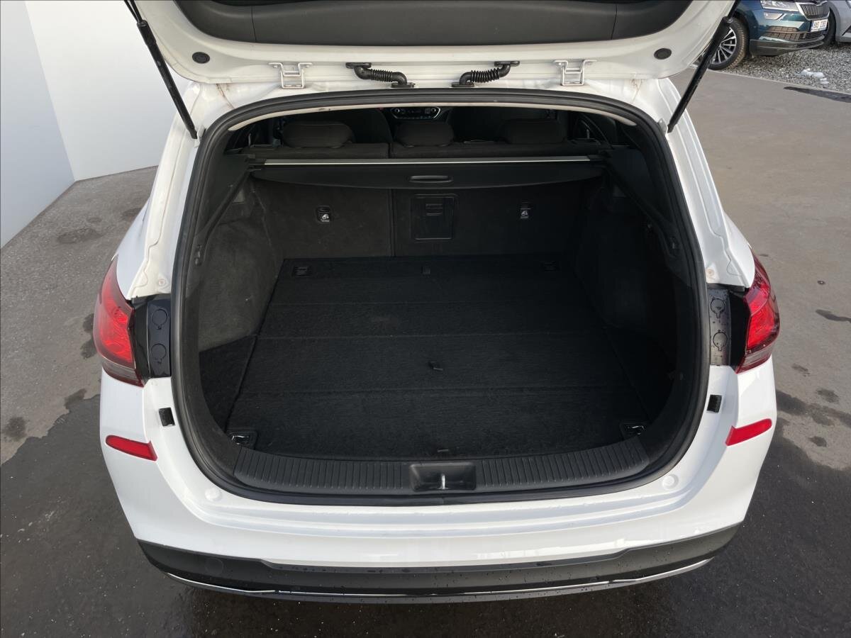 Hyundai i30 Kombi 1,5 l 118 kw