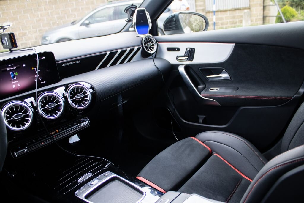 Mercedes-Benz Třídy A Hatchback 0,0 310 kw