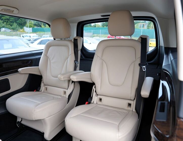 Mercedes-Benz Třídy V 29