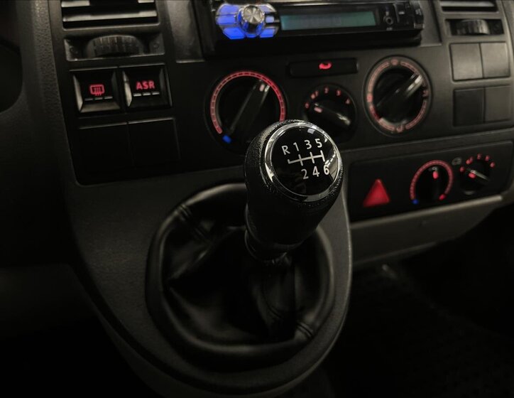 Volkswagen Transporter 8