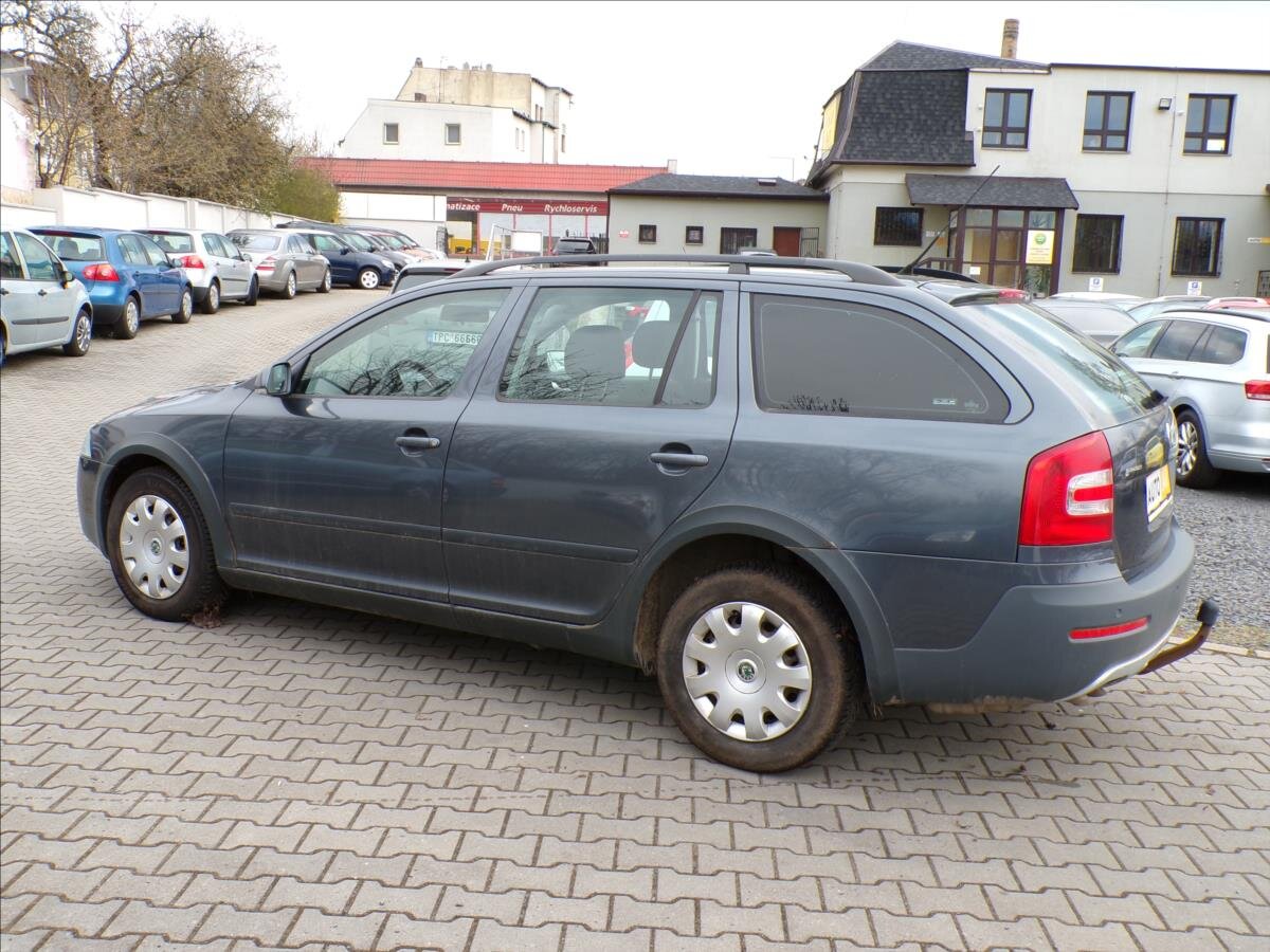 Škoda Octavia Kombi 2,0 l 103 kw