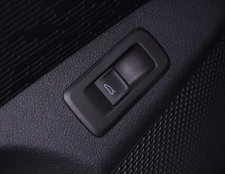 Škoda Octavia Kombi 2,0 l 85 kw