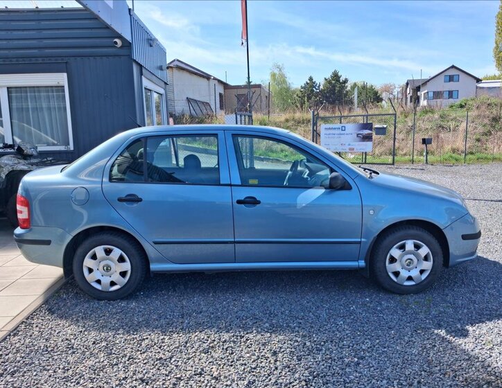 Škoda Fabia Sedan / Limuzína 1,2 l 47 kw