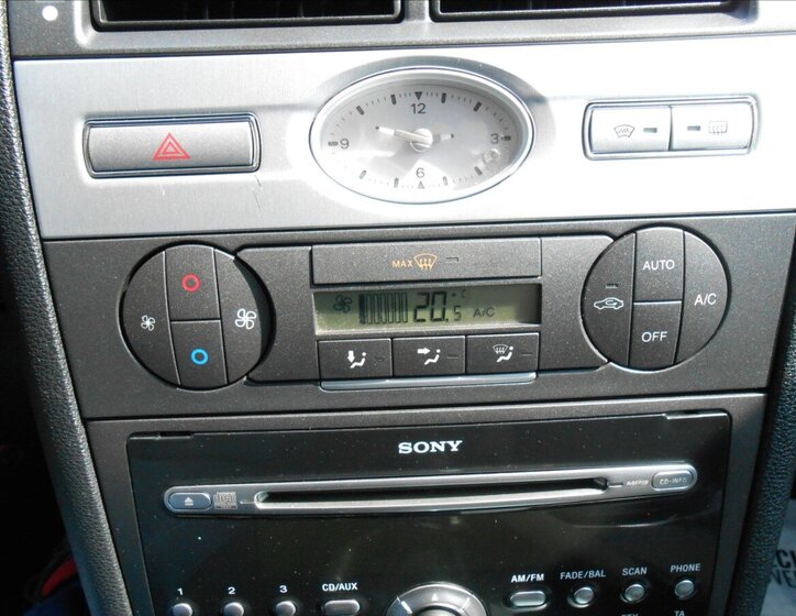 Ford Mondeo Liftback 1,8 l 92 kw