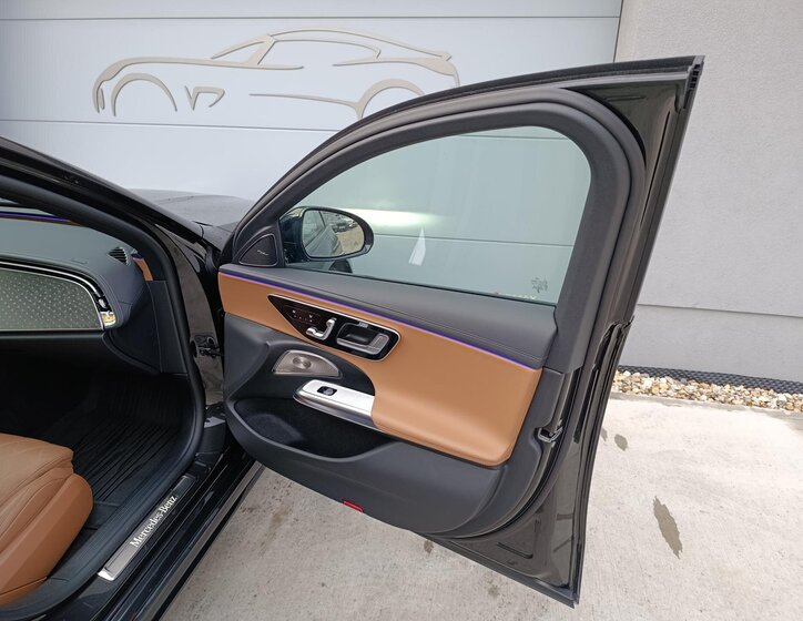 Mercedes-Benz Třídy E Sedan 2,0 l 145 kw