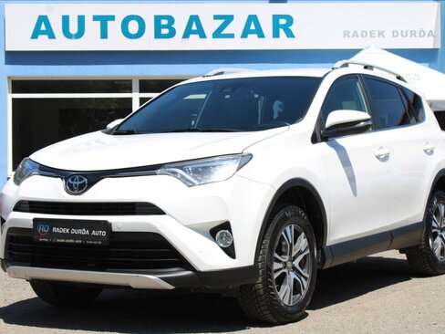 Toyota RAV4 SUV / Terénní 2,0 l 105 kw