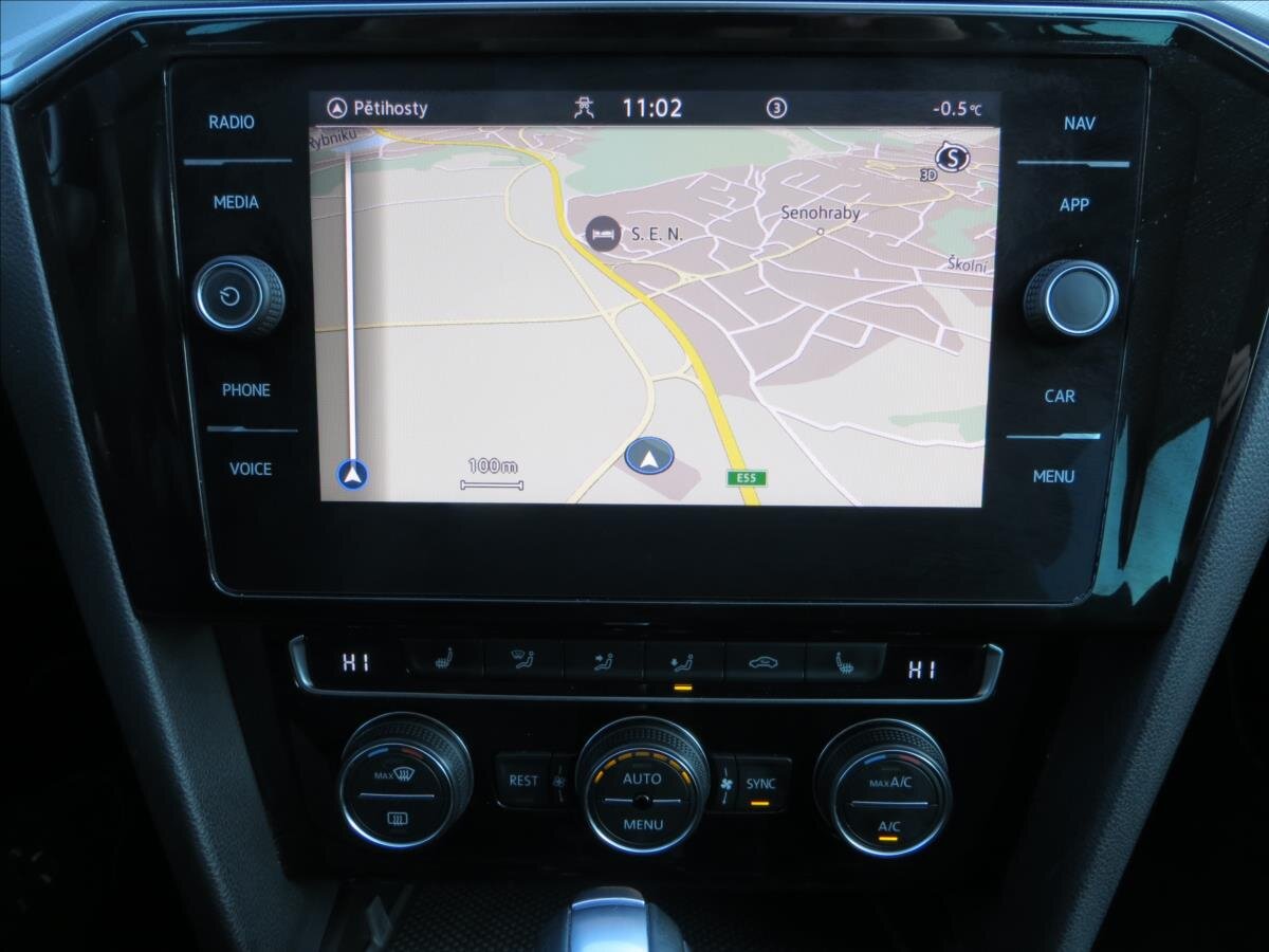 Volkswagen Passat Kombi 1,5 l 110 kw