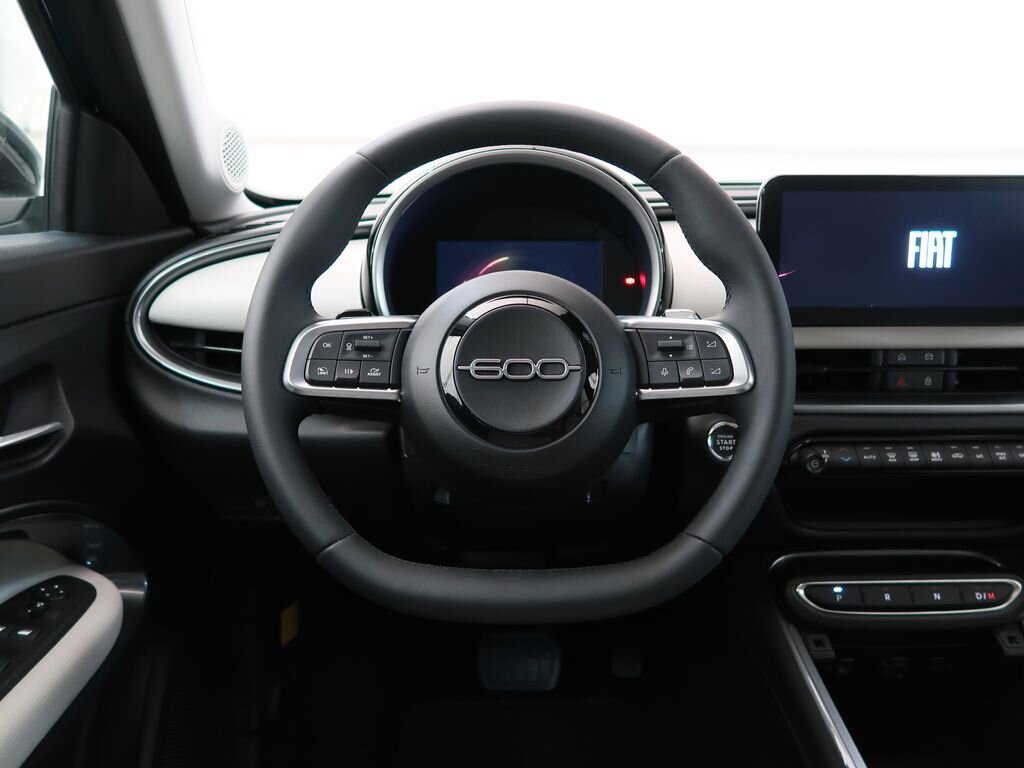 Fiat 600 Hatchback 1,2 l 100 kw