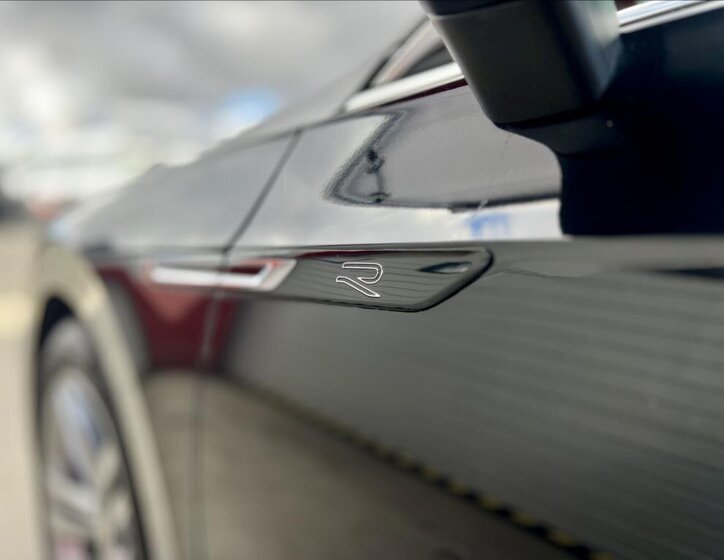 Volkswagen Arteon Kombi 2,0 l 147 kw