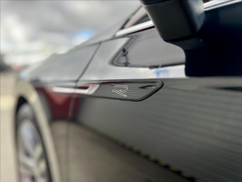 Volkswagen Arteon Kombi 2,0 l 147 kw