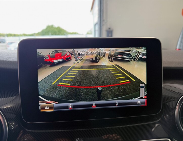 Mercedes-Benz Třídy V 17