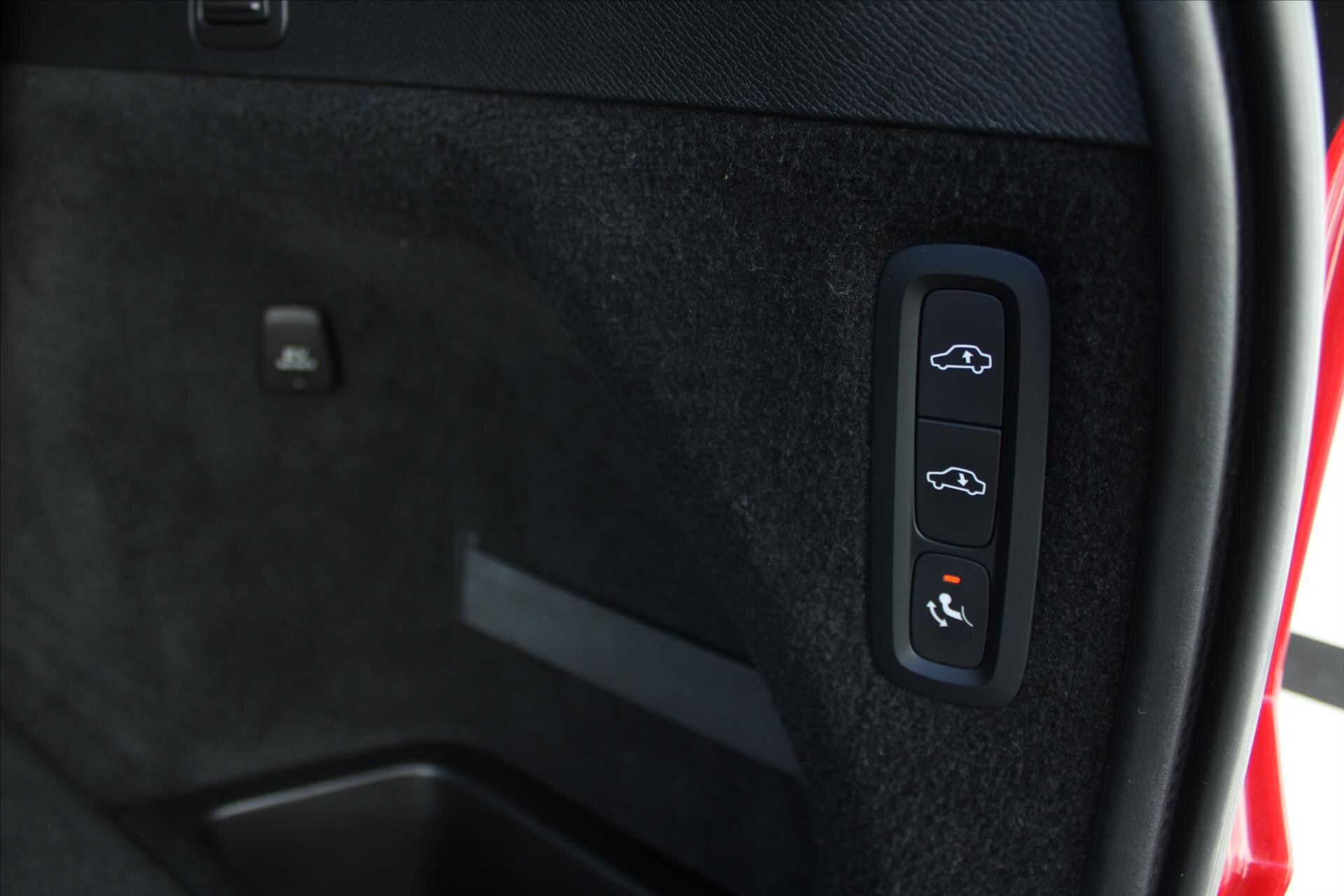 Volvo XC90 SUV 2,0 l 173 kw