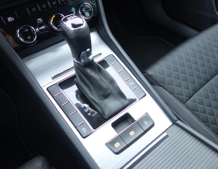 Škoda Superb Kombi 2,0 l 90 kw