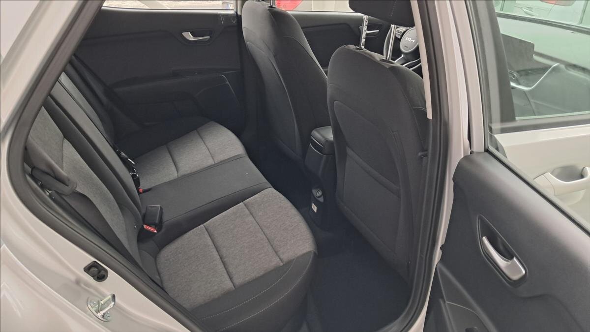 KIA Stonic Kombi 1,2 l 57 kw