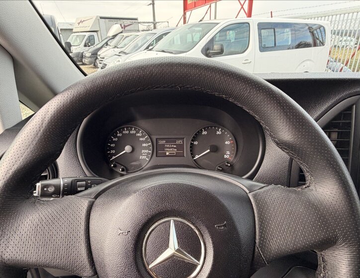 Mercedes-Benz Vito 11