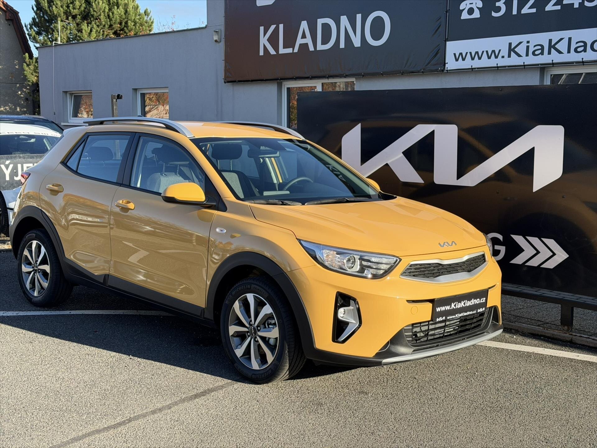 KIA Stonic SUV 1,2 l 58 kw