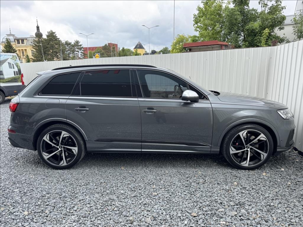 Audi SQ7 Kombi 4,0 l 320 kw