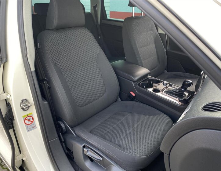 Volkswagen Touareg 19