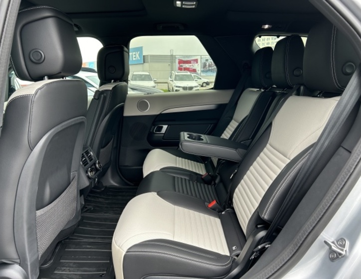 Land Rover Discovery 16