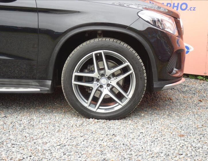 Mercedes-Benz GLE SUV 3,0 l 190 kw