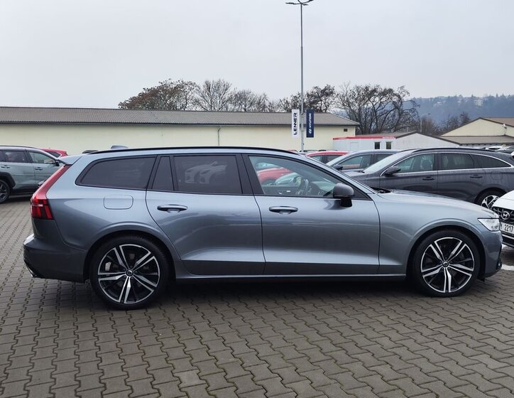 Volvo V60 Kombi 2,0 l 240 kw