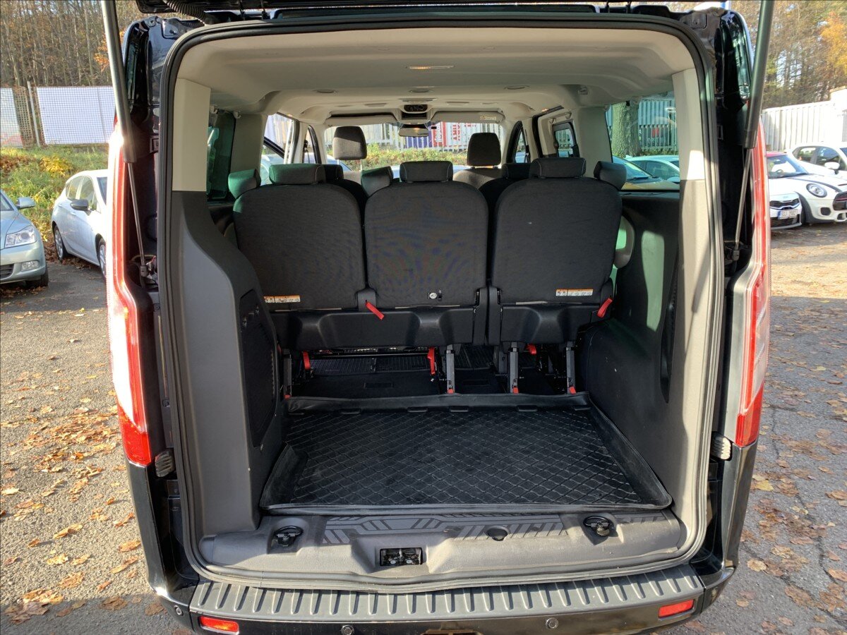 Ford Tourneo Custom VAN / Minibus 2,0 l 125 kw