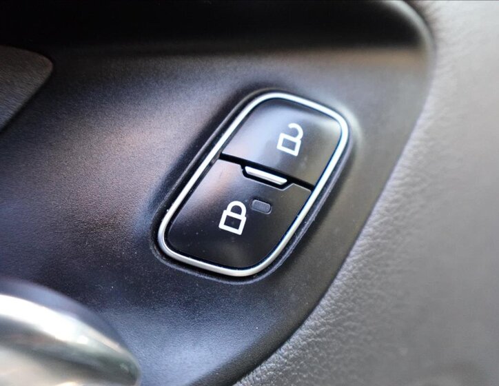 Ford Transit Custom Ostatní 2,0 l 77 kw