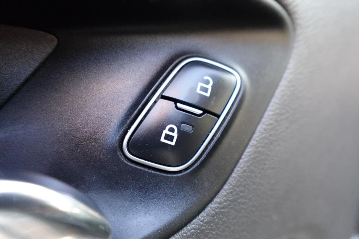 Ford Transit Custom Ostatní 2,0 l 77 kw