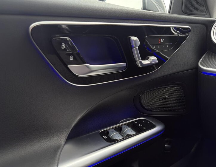 Mercedes-Benz Třídy C Sedan 2,0 l 145 kw