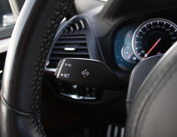 BMW X3 SUV / Terénní 3,0 l 240 kw