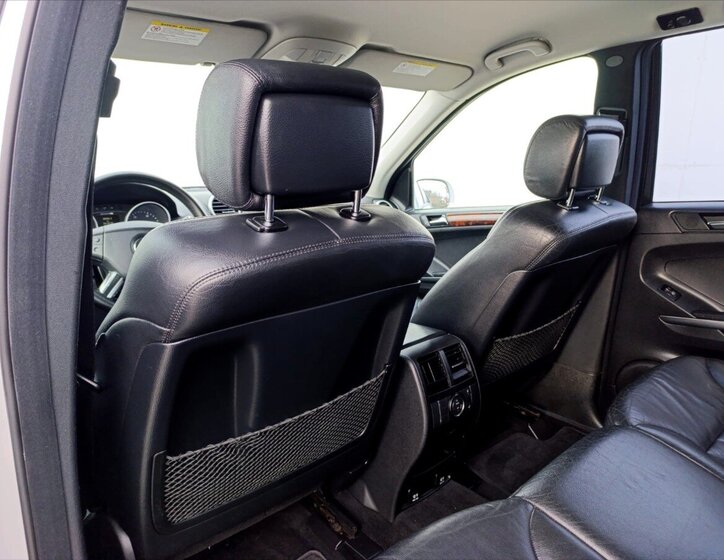 Mercedes-Benz Třídy M SUV 3,0 l 165 kw