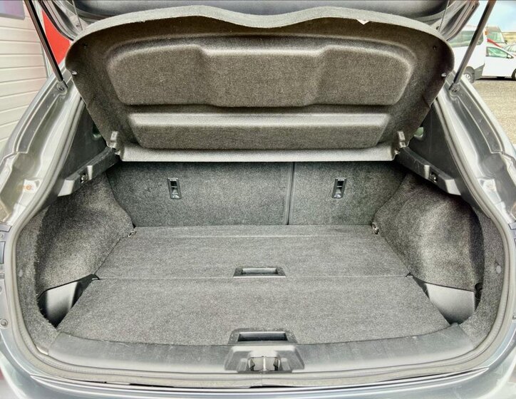 Nissan Qashqai SUV / Terénní 1,6 l 96 kw