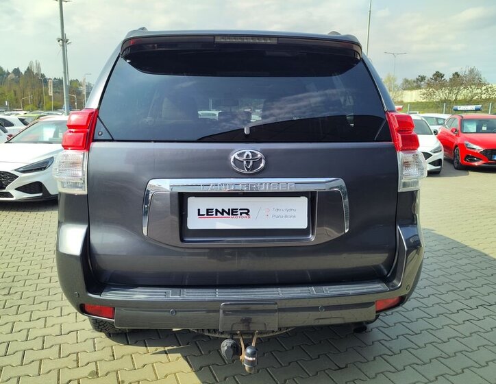 Toyota Land Cruiser SUV / Terénní 3,0 l 127 kw