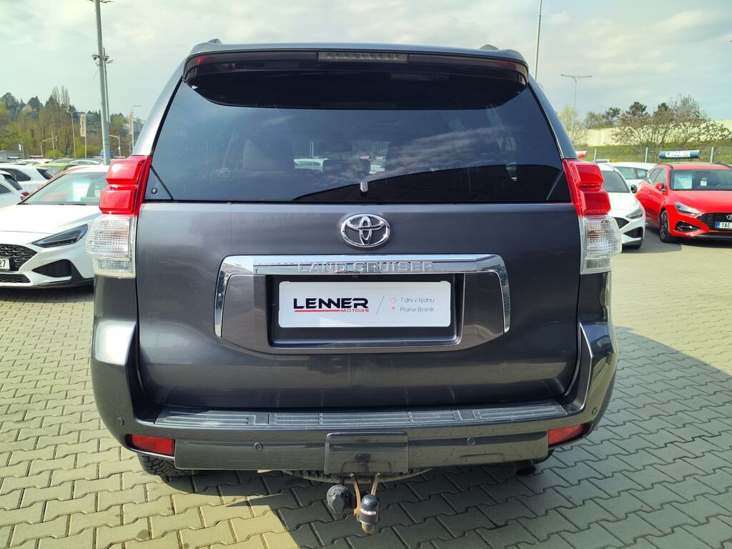 Toyota Land Cruiser SUV / Terénní 3,0 l 127 kw