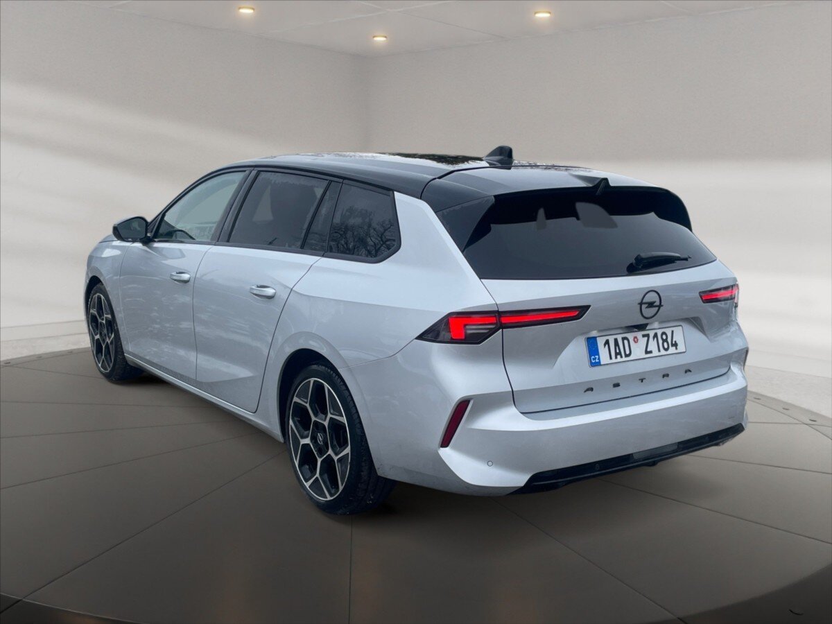 Opel Astra Kombi 1,2 l 96 kw